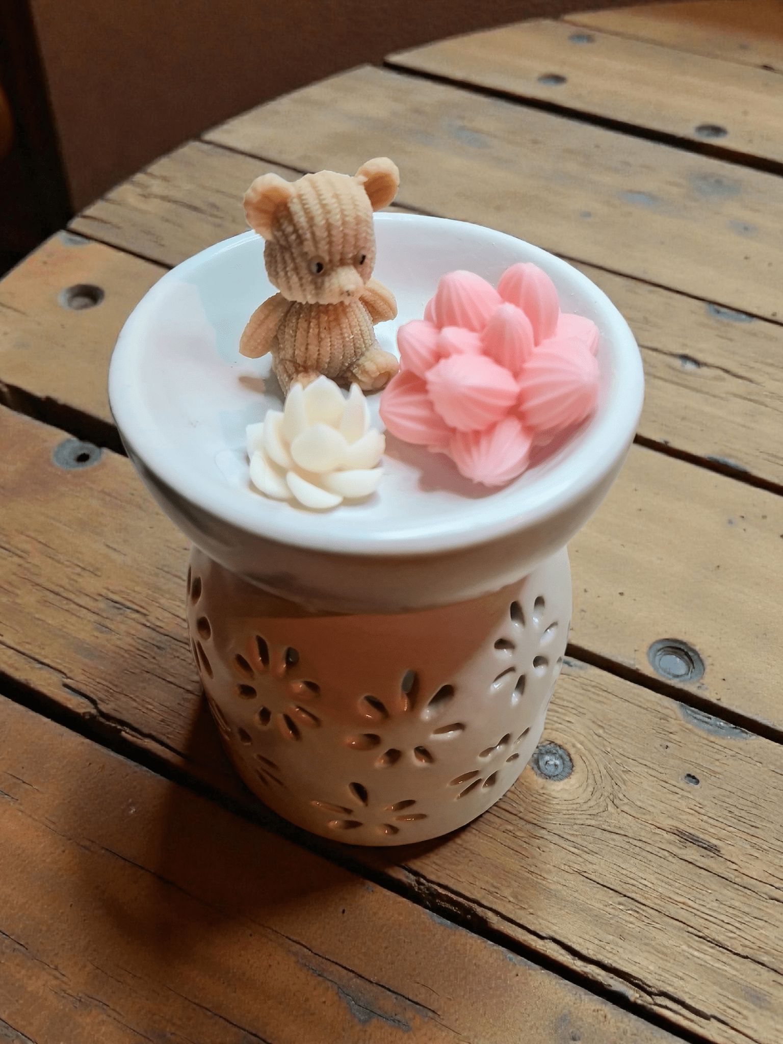 Brucia Essenze e Tavolette di Cera - Grafica Naturale