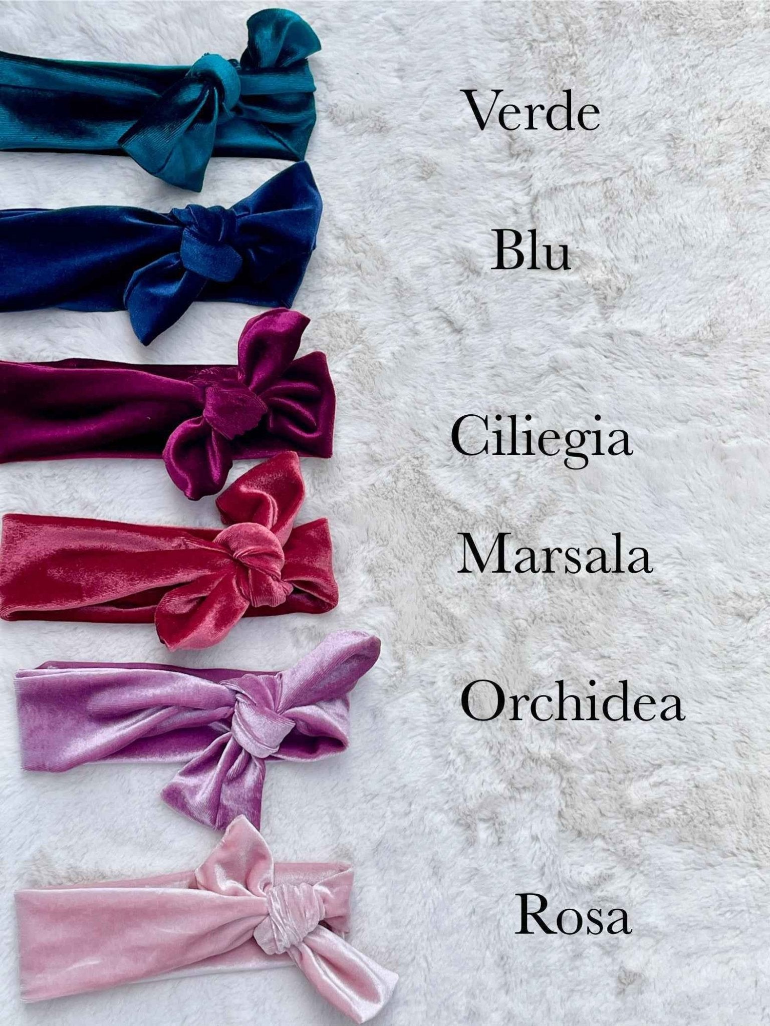 Turbantino in velluto baby con nome ricamato - Grafica NaturaleAccessori Neonato